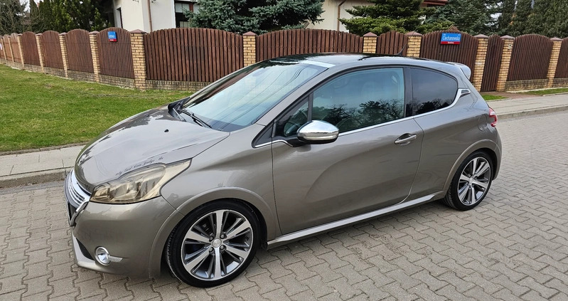 Peugeot 208 cena 28900 przebieg: 198000, rok produkcji 2015 z Stopnica małe 742